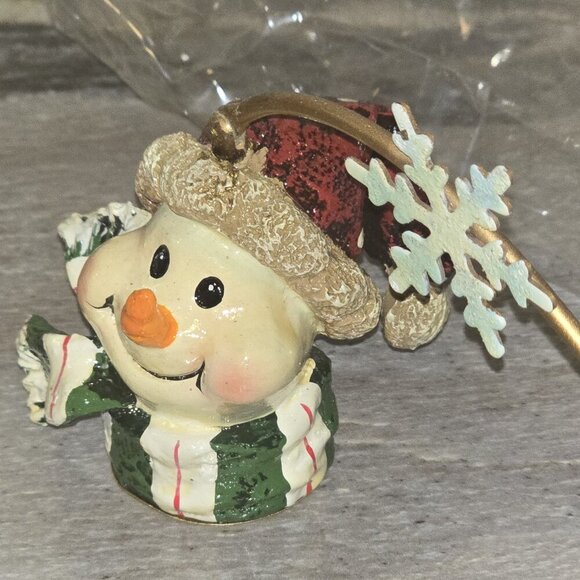 Candle snuffer Home Interiors Snowman Figurine with Metal Snowflake Swirl - Picture 2 of 7